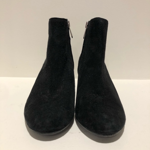 SAM EDELMAN black suede ankle boot w/ buckle - Picture 3 of 3